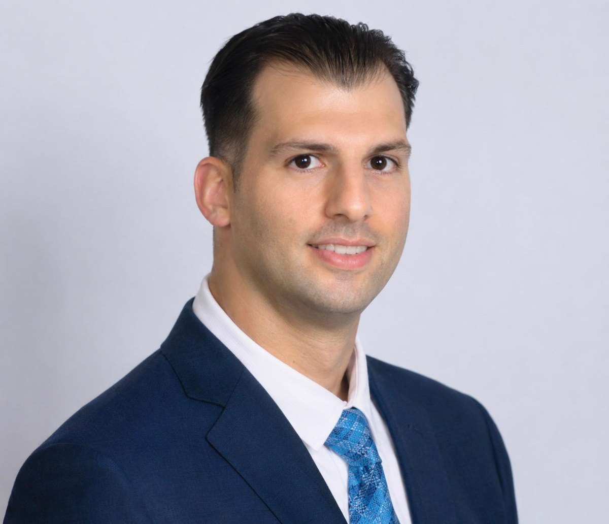 Patrick Yasso, Farmers Insurance agent in Walled Lake, Michigan